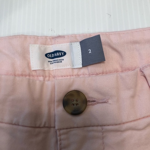 Women’s Old Navy Bermuda Short Size 2 - Picture 10 of 11